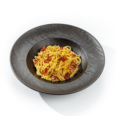 Спагетти Карбонара с вяленым желтком в The Brasserie по цене 760 ₽