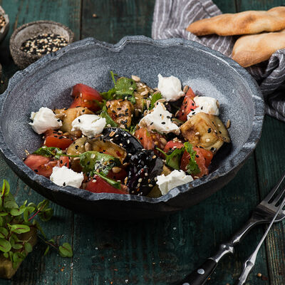 Салат с хрустящими баклажанами в ЛарисуВаннуХочу по цене 480