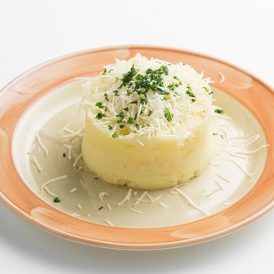 Картофельное пюре с сыром в Марчеллис по цене 190 ₽