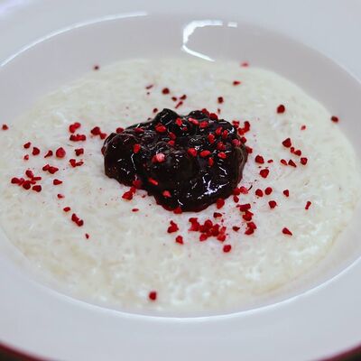 Рисовая каша с ягодами конфи в Пинки Бандински по цене 13 р.