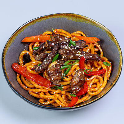 Вок с курицей в соусе кочудян в Edoo по цене 425 ₽