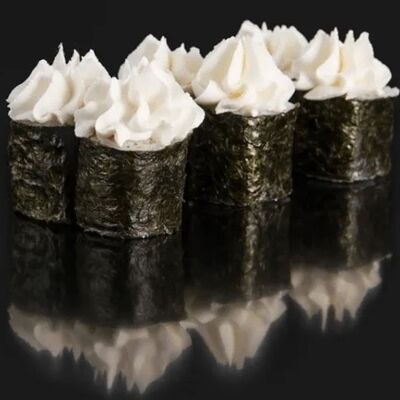 Мини с огурцом и сыром в Nami Sushi-Bar по цене 179 ₽