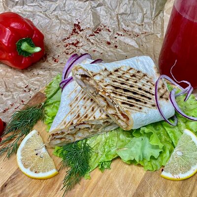 Мини с красным луком в Doner Like по цене 250 ₽