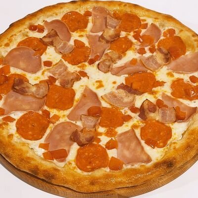 Пицца Барская в Добрая кухня по цене 699 ₽