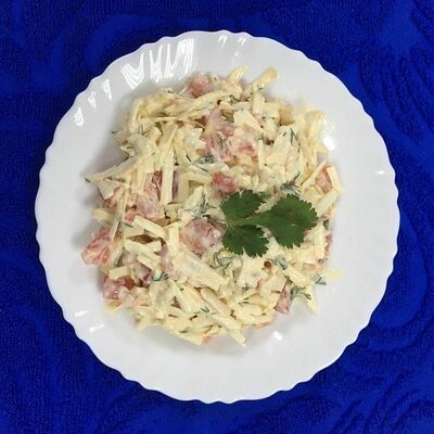 Салат сырный в Домашняя кухня у Ирмы по цене 150 ₽