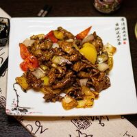 Баранина с луком в Китайская кухня ЖУИ