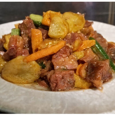 Тушеная говядина с картофелем в Тан чао по цене 32 р.