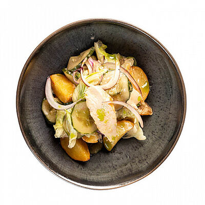 Салат с курицей в Daily by Chojo по цене 455 ₽