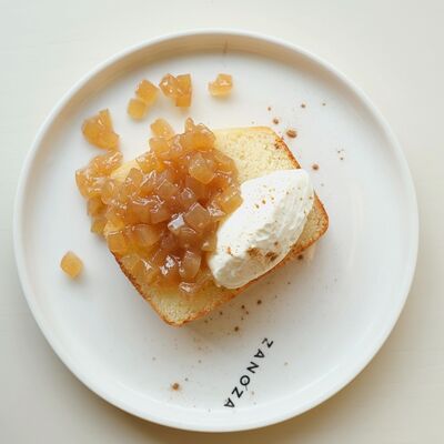 Басбуса с яблочным конфи и маскарпоне в Zanoza Kруассантерия по цене 690 ₽