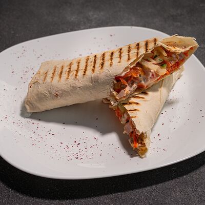 Шаурма с говядиной в Ручеек по цене 445 ₽