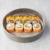 Ролл с креветкой темпура, снежным крабом и манго-соусом в Тихий Sushi Lab