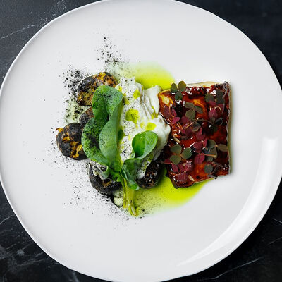 Треска на бересте со жженым картофелем в Picasso по цене 1500 ₽