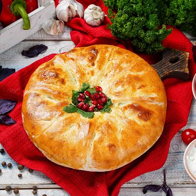 Хачапури кубдари с рубленой телятиной и свининой в Ананури по цене 850 ₽