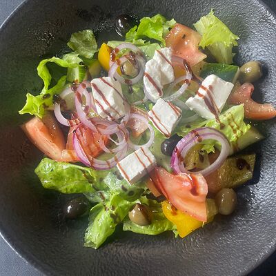 Греческий салатв Ribs по цене 465 ₽