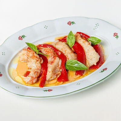 Аргентинские креветки с перцем рамиро и соусом из тунца в Ava bistro по цене 950 ₽