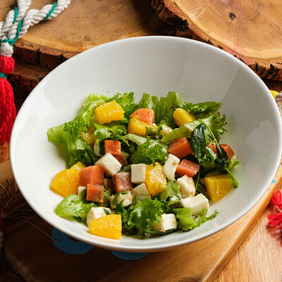 Я - Салат из красной рыбы с адыгейским сыром в Брат Бурят по цене 840 ₽