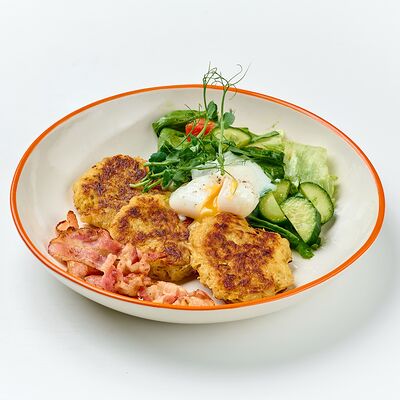 Драники карт. с беконом в 7:35 Заря & KitaEast по цене 520 ₽