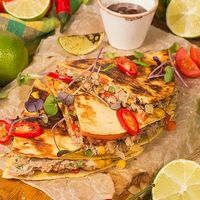 Кесадилья Мексикано в Луиджи & Тосё