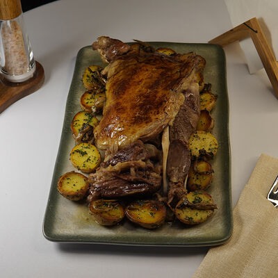 Баранья лопатка в Игристо по цене 5200 ₽