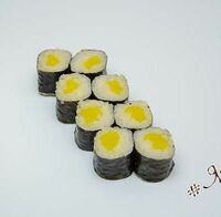 Маки-ролл с дайконом в Ями Тим