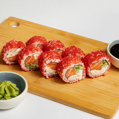 Калифорния с лососем в Cherefood по цене 759 ₽