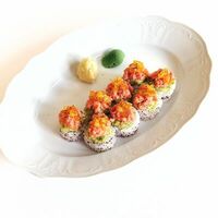 С тунцом, авокадо и апельсином в Ёлки