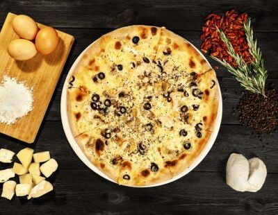 Пицца сальмоне маринара в Чентуриппе по цене 955 ₽