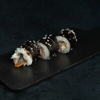 Хэнд ролл с угрем в Sushi Yoshitake Omakase