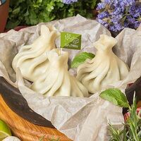 Хинкали Квари с мятой и тархуном в Мушмула