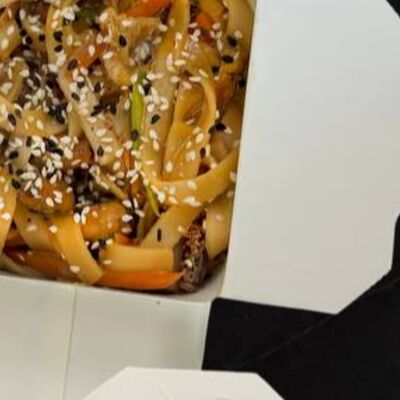 Удон с морепродуктами и овощами в соусе терияки в Byfoodzee по цене 449 ₽