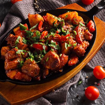 Жаркое из свинины в Голос по цене 519 ₽