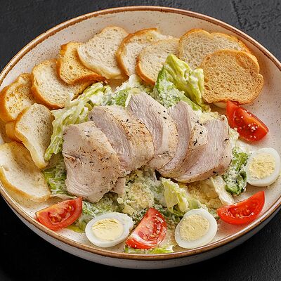 Цезарь с курицей в Морошка по цене 214 ₽