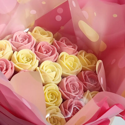 Съедобный шоколадный букет из роз, Розовый и желтый в Мистер пряничек по цене 2500 ₽