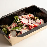 Салат с ростбифом и орехово кунжутным соусом (Яндекс) в XO Complex