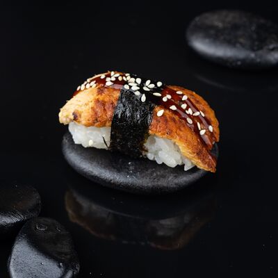 Суши с угрем в Татаки по цене 159 ₽