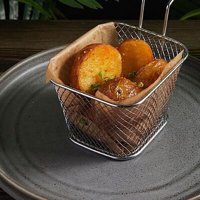 Картофель по-деревенски в Хочу и буду по цене 290 ₽