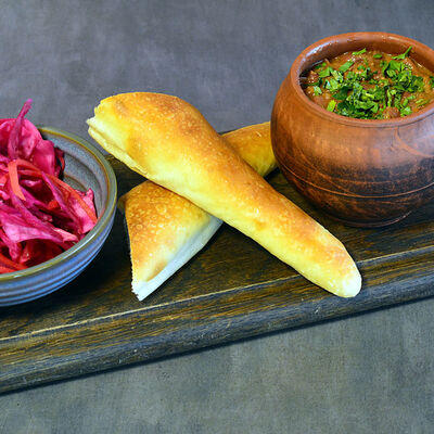 Фирменное лобио в Грузия и вино по цене 400 ₽