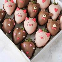 Клубника в шоколаде Киски и Мишки в SweetGift клубника в шоколаде