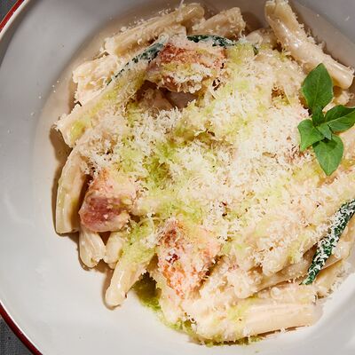 Паста казаречче с лососем в Гостиная по цене 740 ₽