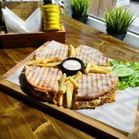 Скепасти со свининой в Freshcafe