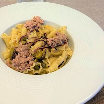 Кампанелле с тунцом и каперсами в 11/47 Bakery по цене 750 ₽