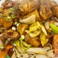 J-2 Тушеная курица с картофелем и лапшой в ЛайФуЮаньlaifuyuan