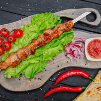 Шашлык из cвинoй шеи в УГОЛЬ&МЯСО