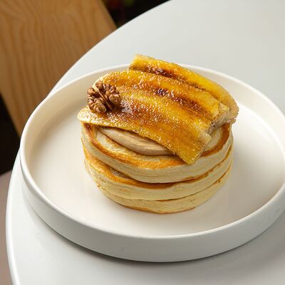 Панкейки с кофейным соусом и бананом в Forest по цене 540 ₽