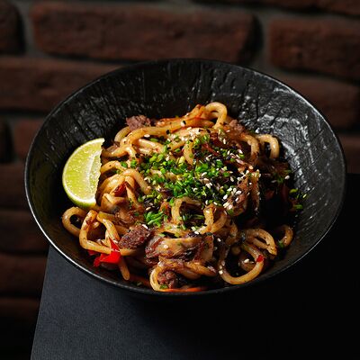 Вок с говядиной в Encore Ervier по цене 690 ₽