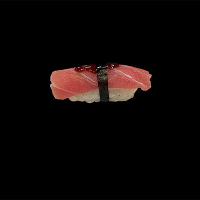 Суши с тунцом в Kaikan по цене 185 ₽