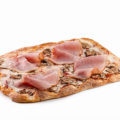 Римская пицца Ветчина-грибы в Osteria Basilico по цене 1210 ₽