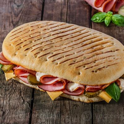 Чиабатта с салями в Марсель по цене 390 ₽