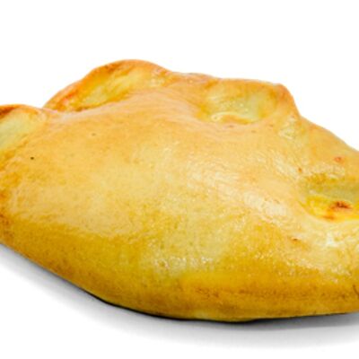 Закрытая пицца с курицей в Кондитерская-пекарня Смайлик по цене 105 ₽