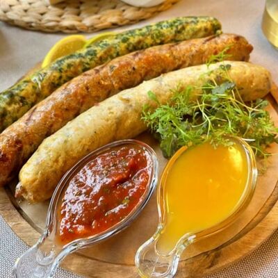 Колбаски куриные с сыром и халапеньов Веранда на ленинском по цене 650 ₽
